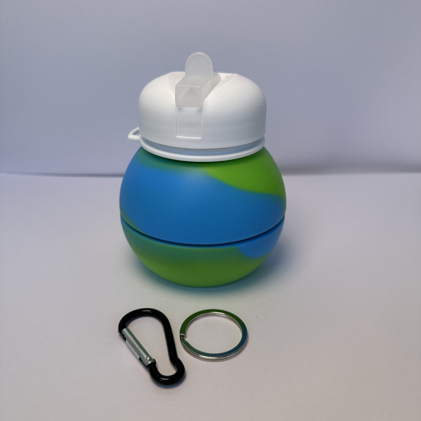 Silicone Foldable Sports Water Bottle – Leakproof, BPA-Free & Travel-Friendly (550ml)