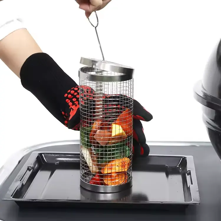 Stainless Steel BBQ Mesh Cage Vegetables Meat Metal Barbecue Net Round Cylinder Rolling Grilling Basket Outdoor Picnic Grill Mesh for Fish