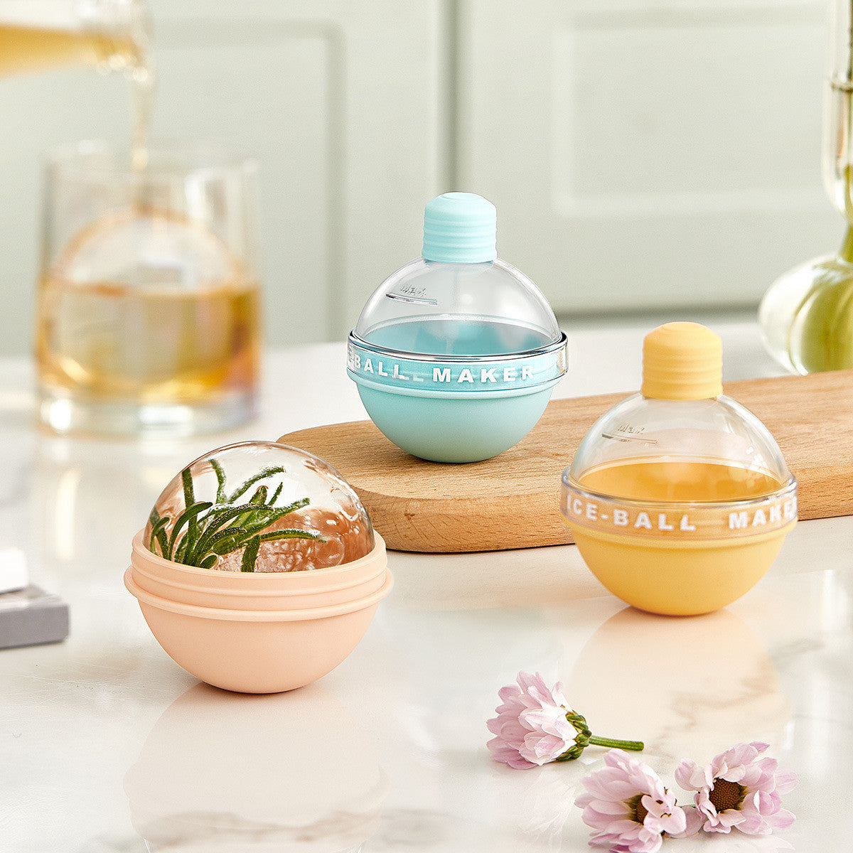 Silicone Ice Ball Maker Tray – Easy Release Round Ice Cube Mold with Lid (BPA-Free)