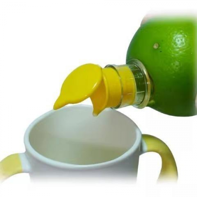 Lemon Lid Screw-Top Squeezer – Portable Manual Citrus Juicer